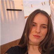 Estudiante de Trabajo Social da clases de cualquier materia.
Tengo experiencia con niños de primaria en cualquier asignatura y con niños de ESO en asignaturas de letras e idiomas. 
Persona sería, comprometida y responsable